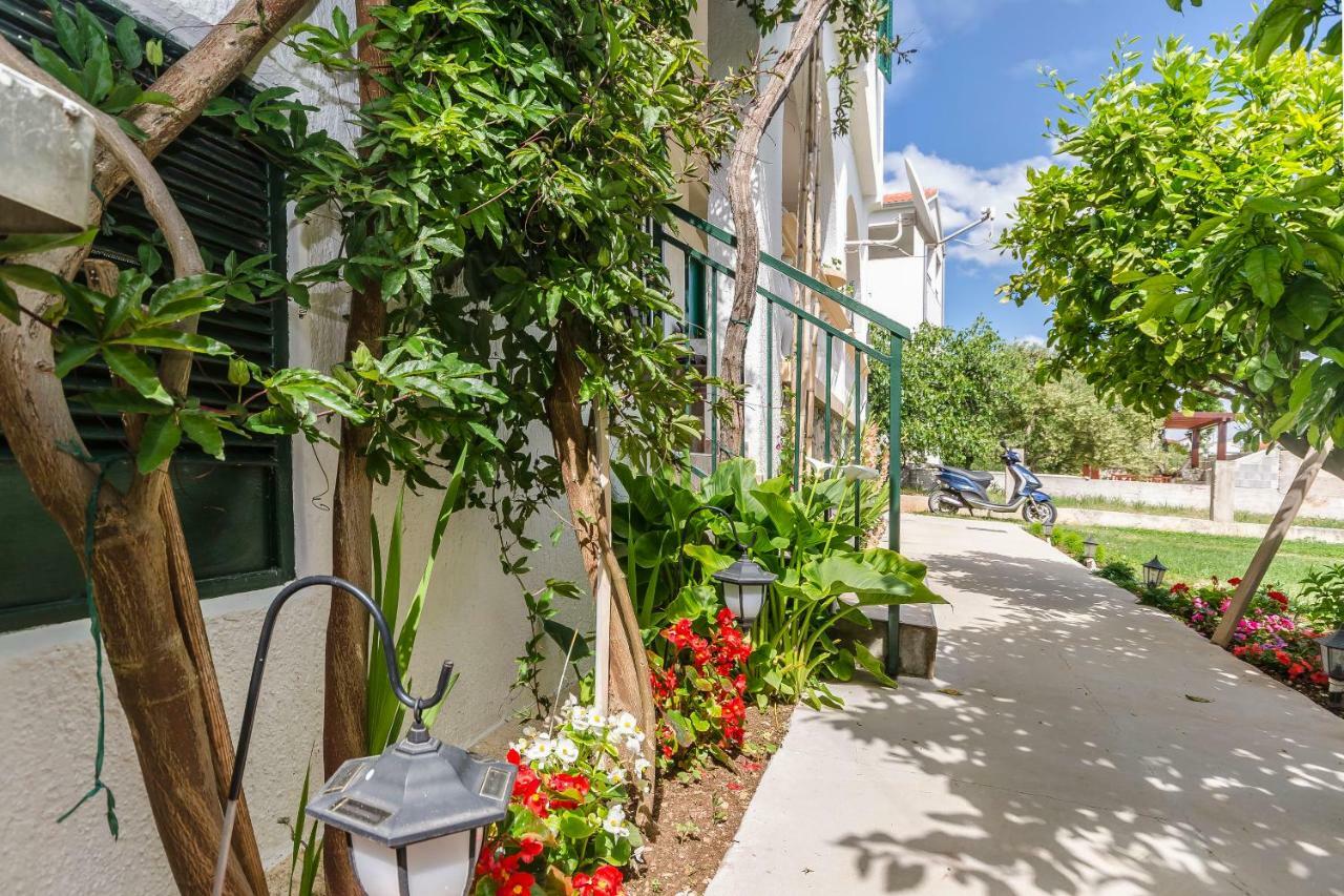 Apartments Sunset Beach Водице Экстерьер фото